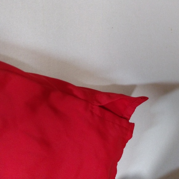 Thin red tank - Picture 3 of 4